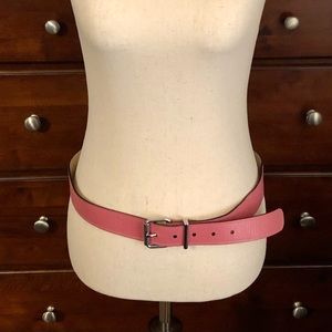 Banana Republic women’s leather belt